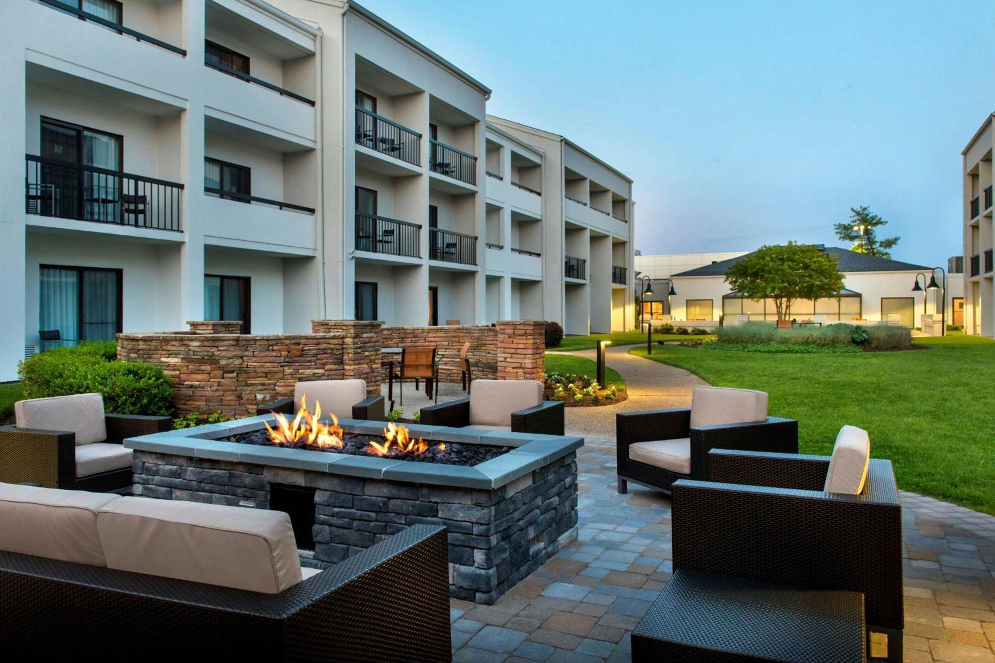 Courtyard By Marriott Silver Spring North/White Oak Zewnętrze zdjęcie
