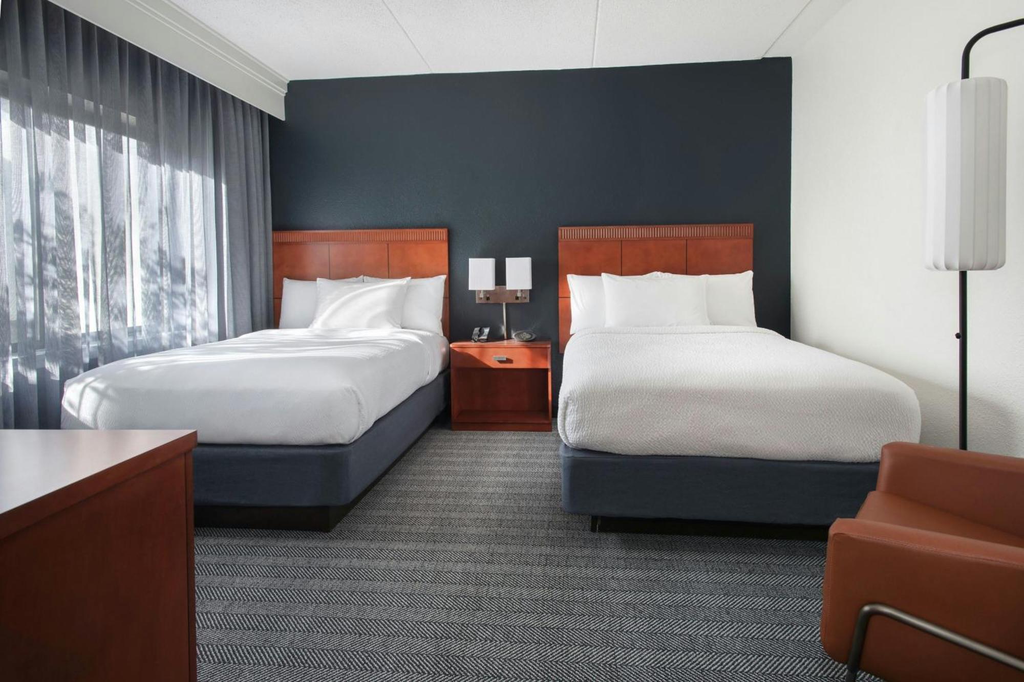 Courtyard By Marriott Silver Spring North/White Oak Zewnętrze zdjęcie